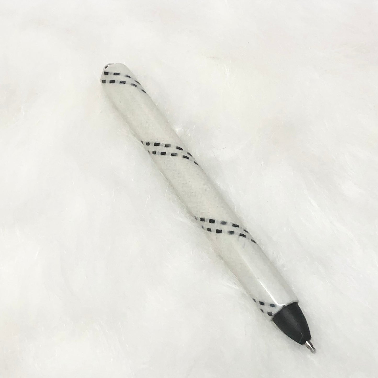 White Hockey Lace Pen